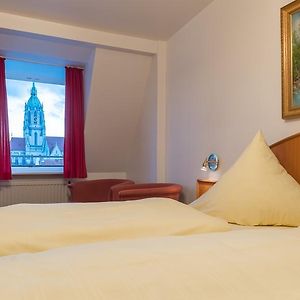 Kamer met een King Size Bed